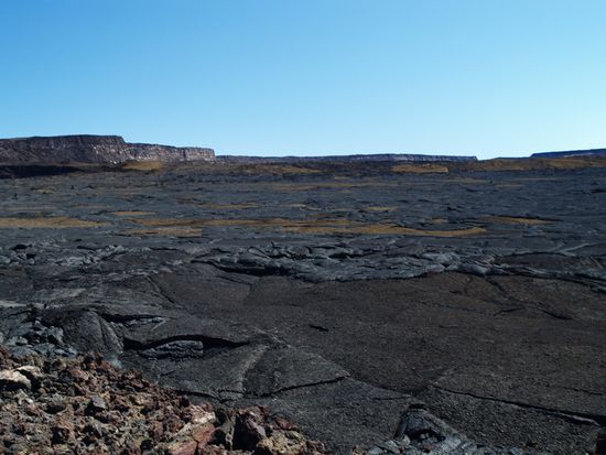 Krater des Mauna Loa, die Gipfelhoehe ist 4169 m