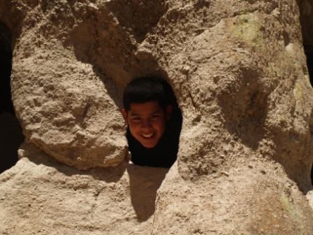 Silas im Bandelier National Monument, Los Alamos, New Mexico
