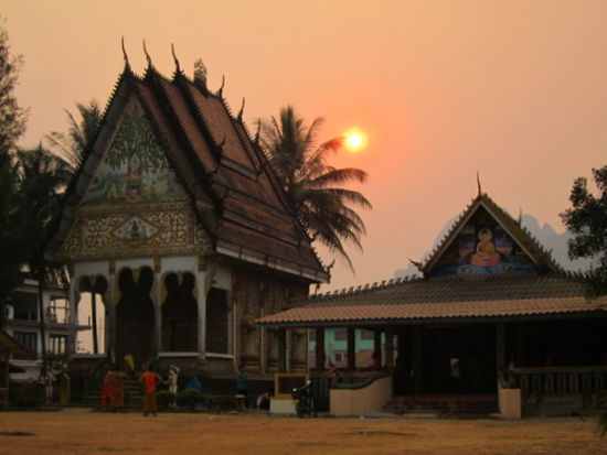 Ein Tempel eines kleinen Dorfes