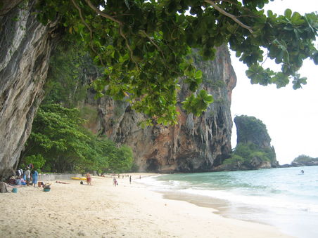 Tham Phra Nang Beach