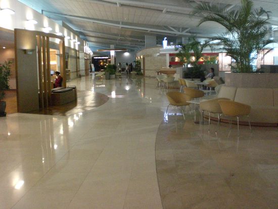 Der wartebereich fuer die durchreisenden.