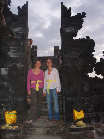 Ulli &amp; Christina am Batu Bolong Tempel