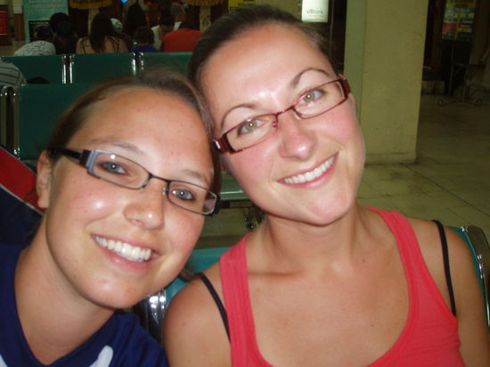 Im Flughafen in Denpasar