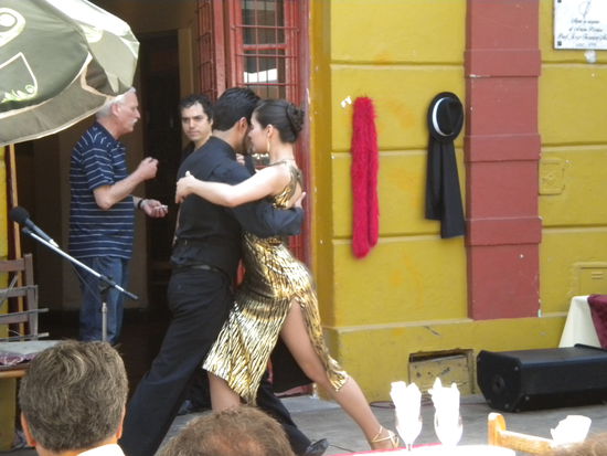 An jeder Ecke tanzen sie Tango