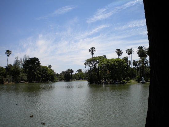 Ein kleiner See im Park sogar mit Pedalos