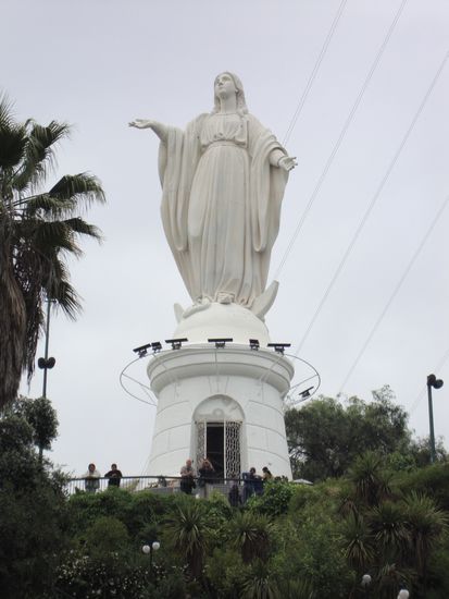 Die Santa Lucia zuoberst auf dem Berg und ringsherum
die Stadt