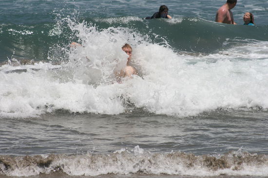 In die Wellen gestürzt