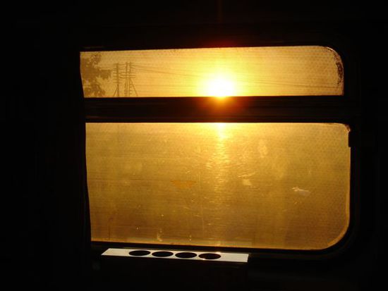 morgenstimmung im nachtzug kurz vor bangkok