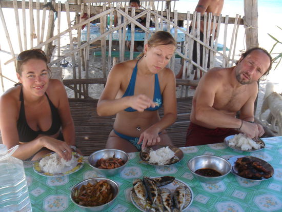 lunch ohne besteck...haette wohl auch noch extra gekostet