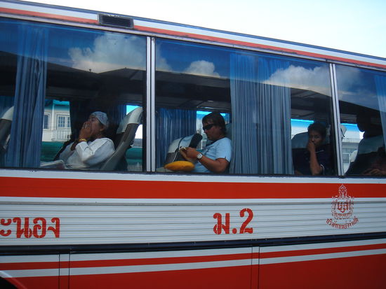 ich im bus nach krabi