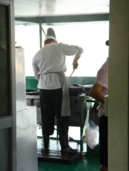 die openair küche auf dem schiff