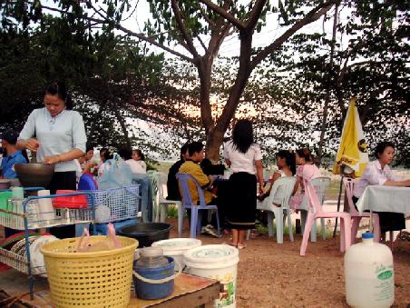 dinner bei den locals am mekong