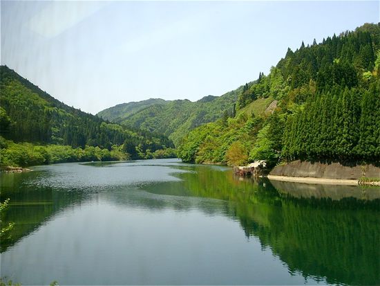 aussicht während der bahnfahrt