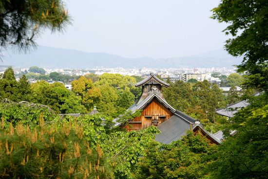 im hintergrund kyoto