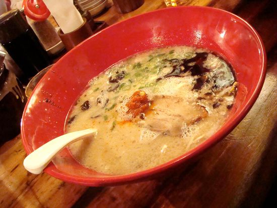 die hakata ramen suppe
