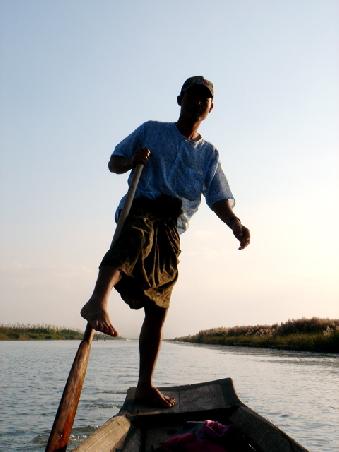 unser einbein kanuruderer