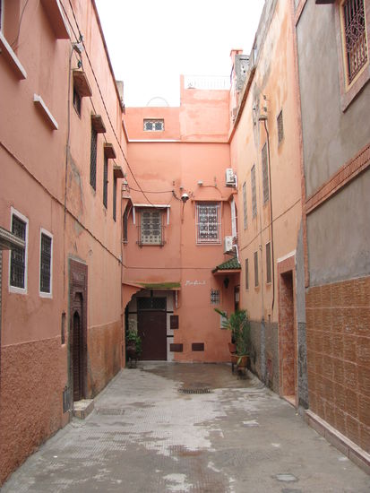 Das MONRIAD ... vorne rechts ... kaum zu sehen ...