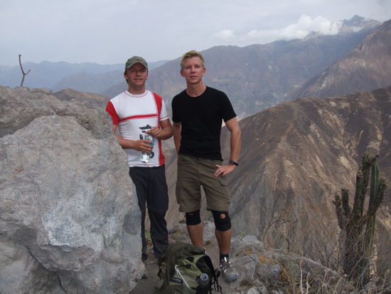 In der Oase war frueh um 5 aufstehen und es ging ohne Fruehstueck wieder nach oben.