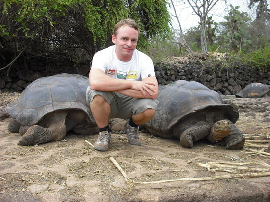 In der Darwinstation auf Santa Cruz bei der Schildkroetenaufzucht.