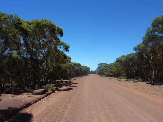 50% der Strassen auf der Insel sehen so aus...