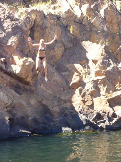 4M Sprung... bei den Edith Falls