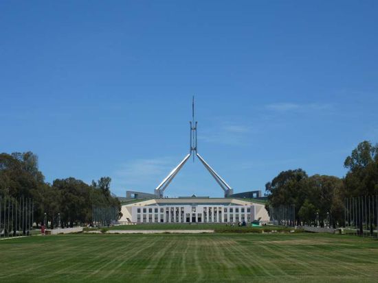 New Parliament 1,1 MRD Australische Dollar teuer!!!