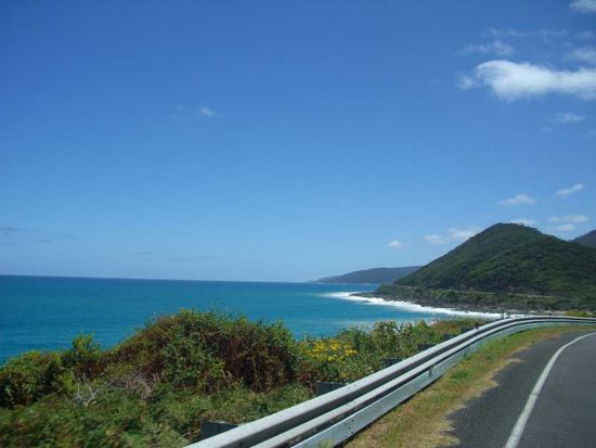 Bei der Aussicht fährt man gerne Auto