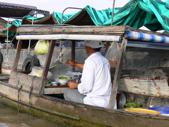 schwimmende Suppenküche