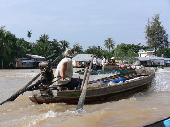 auf zum Markt, buhlen um die besten Plätze