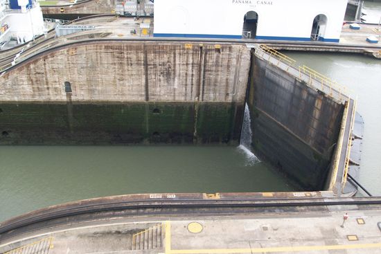 Der Hoehenunterschied betraegt hier etwas die Hoehe eines 7 stoeckigen Hauses