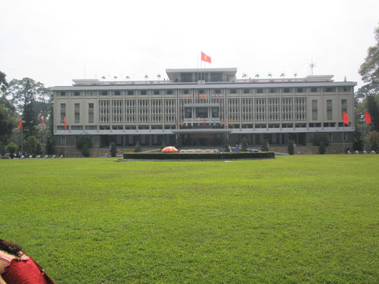 Palast der Wiedervereinigung, innen waren die Räume noch wie in den 70er Jahren, voll cool