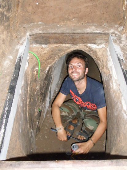 Ein originaler Teil eines Tunnels, das war echt ganz schön eng teilsweise, wurde ja auch nicht für Langnasen gebaut. Außerdem war da ne Affenhitze drin. Ganz schön krass.