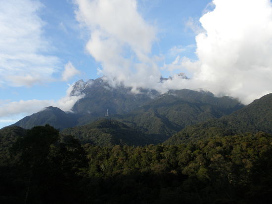 Nochmal Mount Kinabalu in den Wolken