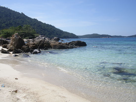 Ein kleiner Strand direkt neben unserem super zum Schnorcheln