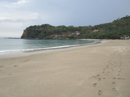 Wiedermal ein einsamer Strand