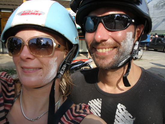 Klitschnass und mit Prickly Puder beschmiert