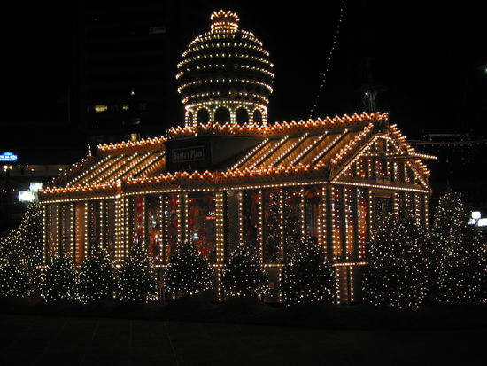 Daß die aber auch immer gleich übertreiben müssen, auf jeden Fall ein Blickfang