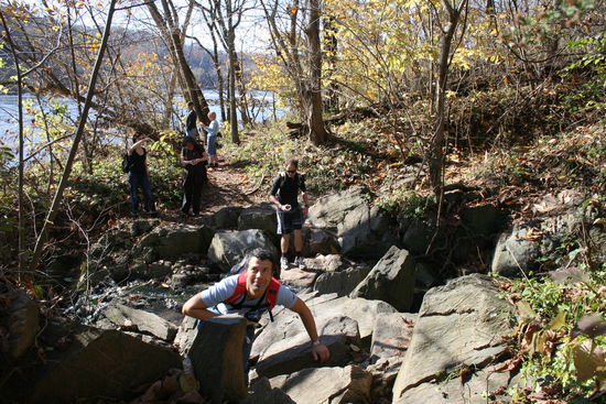 Und sie überquerten "reißende" Bäche