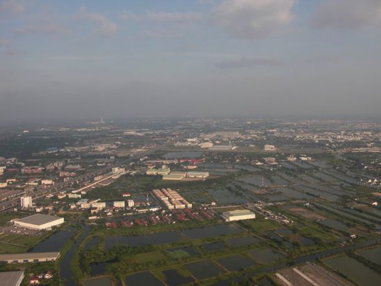 Der Süden Bangkok's kurz vor der Landung...