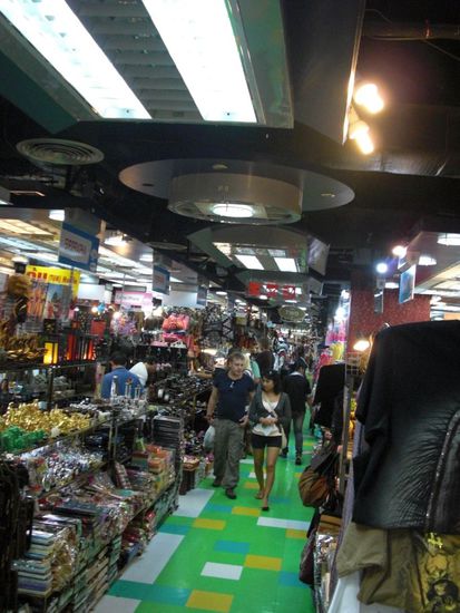 Hier ein Souvenierstand im MBK