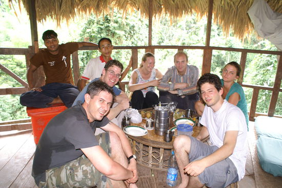 v.l.n.r. Guide Song Kea, Ich, Martin, (hinten Guide ?!?), Begtje, Bert, Eric und Katie