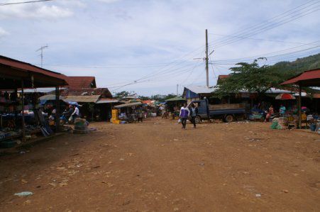 Lokaler Markt in Pakse... aha!