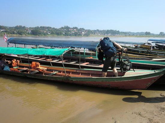 So befällt man heute Boote.... 