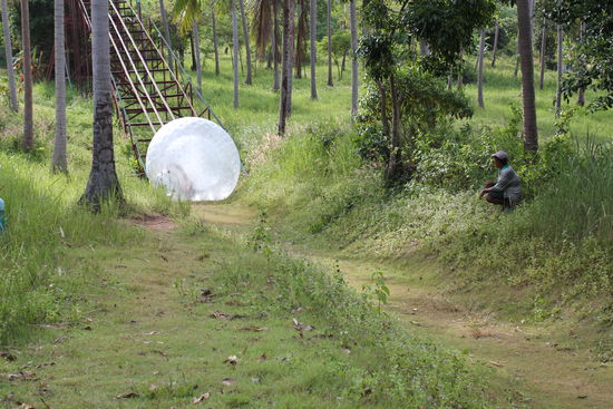Das ist der Moment der Prellung... AUA!