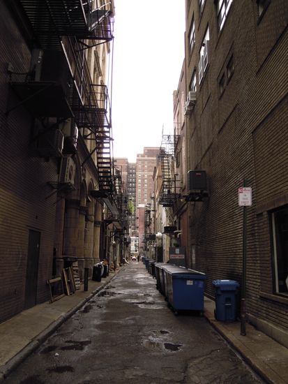 Faszinierende Gegensätze:
Seitenstrassen....