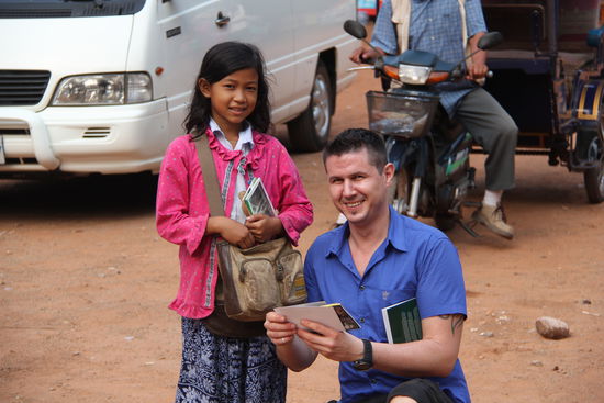 Unnötig zu kaufen, aber was solls... kostet uns nichts und freut die Einheimischen...