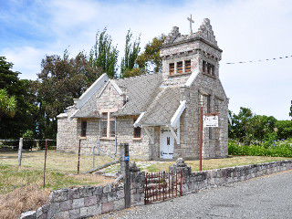 nette Kirche am Weg