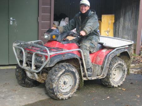 Wir durften zumindest gleich Quad fahren