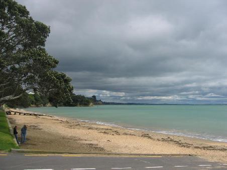 Strand, etwas auserhalb von Auckland City