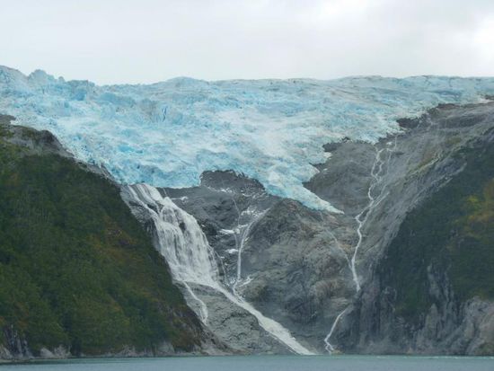 Gletscher auf der Fährfahrt von Punta Arenas nach Puerto Williams